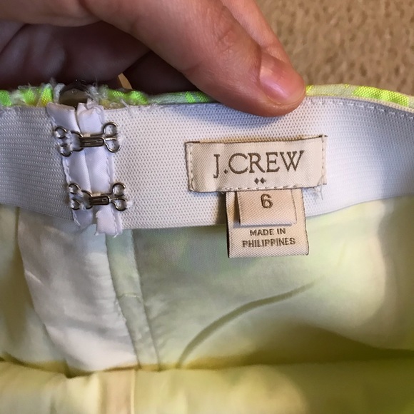 J. Crew Neon Flared Skirt - Sz 6 - Picture 4 of 6